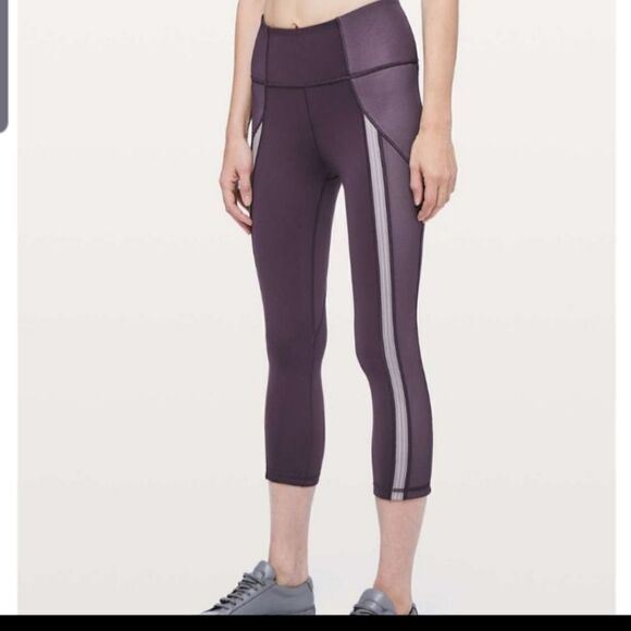 Lululemon Power Lines Crop Cyber/Dark Chrome  Sz 2 - Picture 1 of 5